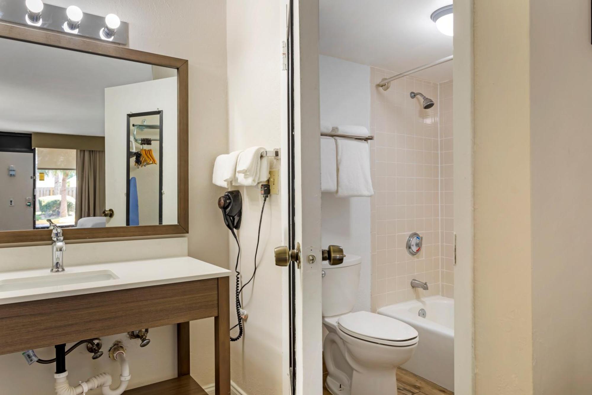 Quality Inn & Suites St Augustine Beach Area St. Augustine Beach Экстерьер фото