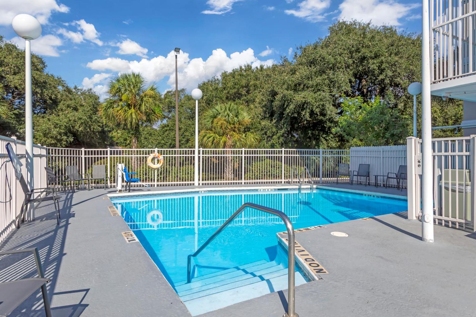Quality Inn & Suites St Augustine Beach Area St. Augustine Beach Экстерьер фото